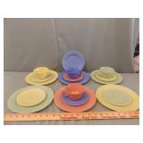 VINTAGE HAZEL ATLAS PASTEL MODERNTONE PLATONITE