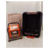 BLACK & DECKER BATTERY CHARGER & TOTE