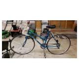 Very Nice Vintage Schwinn World Sport Bicycle