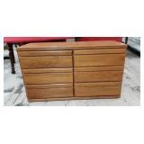 Well Made Compact Oak 6 Drawer Dresser