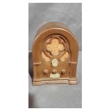 Super Cool Mini Table Top Transistor Radio