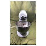 Kitchen aide mixer with attachments