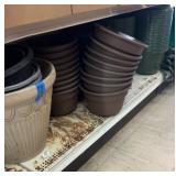 6 Stacks Plastic Flower Pots