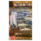 +\- 32 Clothes Hooks