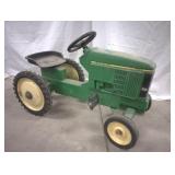 Ertl John Deere 7600 Pedal Tractor