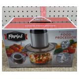 NIB 8 cup food processor