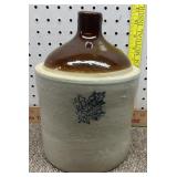 Western stoneware co shoulder jug it has a