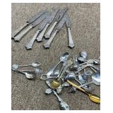 Unmarked & stainless steel