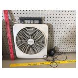 Portable Battery/AC Powered Fan