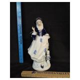 VTG Porcelain Victorian Style Lady Figurine