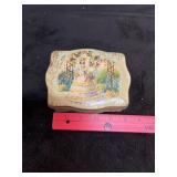 VTG Tin Container ï¿½Crinoline Ladyï¿½