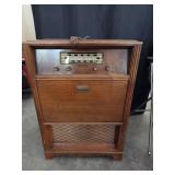 VTG MASCO Radio/Record Player