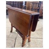 WALNUT EASTLAKE TUCK AWAY FABLE