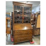 18TH CENTURY MAHOGANY SECRETARY