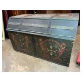 18th CENTURY PAINT DECORATED BLANKET BOX