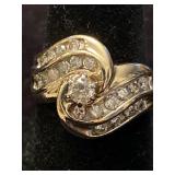 14K DIAMOND SWIRL FASHION RING