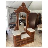 LARGE WALNUT VICTORIAN MARBLE TOP DROP CENTER