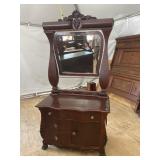 HEAVY CARVED LARGE MAHOGANY WASH STAND WITH