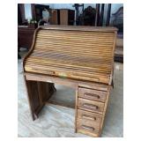 OAK F-ROLL TOP DESK