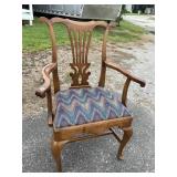 SOLID MAHOGANY QUEEN ANNE ARM CHAIR