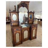 EXCEPTIONAL WALNUT INLAID ETERGE