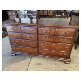 KINCAID SOLID MAHOGANY 8 DRAWER CHEST