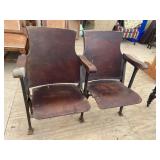 DOUBLE FOLDING THEATER SEAT