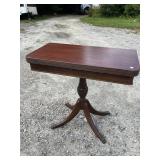 MAHOGANY FLIP TOP GAME TABLE