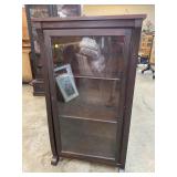 STERN BROS. MAHOGANY 1 DOOR BOOKCASE
