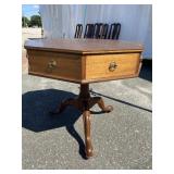 SOLID MAHOGANY RENT TABLE