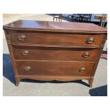 HUNTLEY MAHOGANY CHEST