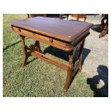 WALNUT VICTORIAN 1 DRAWER WRITING DESK