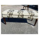 MAHOGANY SPADE FOOT BENCH