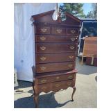 CHERRY FINISH 2 PC QUEEN ANNE HIGHBOY