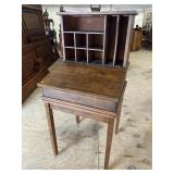 PINE PLANTATION DESK ON STAND