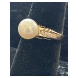 14K  PEARL AND DIAMOND RING
