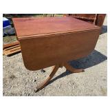 MAHOGANY DROPLEAF TABLE