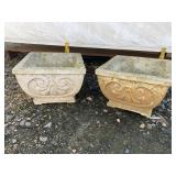 PR OF CONCRETE PLANTERS