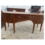MAHOGANY EARLY 19TH CENTURY HEPPLEWHITE SIDEBOARD
