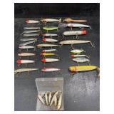 LOT OF 33 ARTIFICIAL FISHING LURES