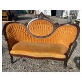 WALNUT VICTORIAN TUFTED SOFA