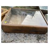 WOODEN TABLE TOP SHOWCASE