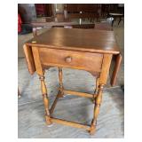STICKLEY CHERRY DROP LEAF TABLE