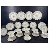 ROYAL DOULTON PROVENÇAL CHINA 26 PIECE SET