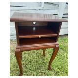 QUEEN ANNE STAND BOMBAY