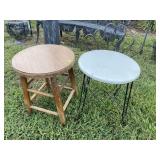 2 STOOL LOT