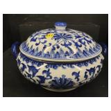 BLUE AND WHITE PORCELAIN COVERED DISH