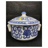 PORCELAIN BLUE AND WHITE COVERED DISH