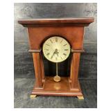 BATTERY OPERATED MANTLE CLOCK