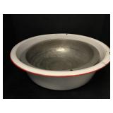 ENAMEL AND ALUMINUM WASH BASINS